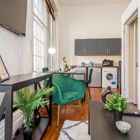 Newcastle'S Most Central Apartment - Sleeps 10 Εξωτερικό φωτογραφία