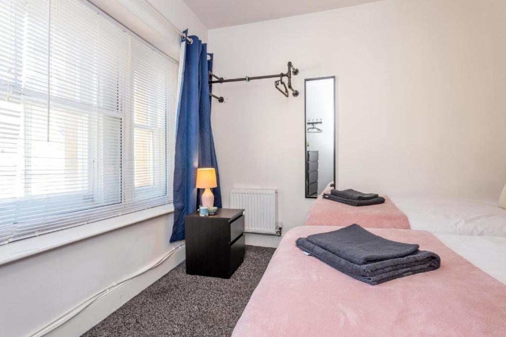 Newcastle'S Most Central Apartment - Sleeps 10 Εξωτερικό φωτογραφία
