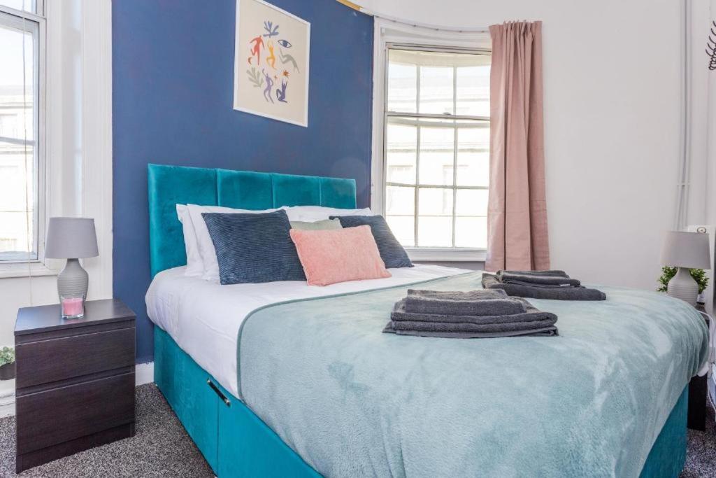 Newcastle'S Most Central Apartment - Sleeps 10 Εξωτερικό φωτογραφία