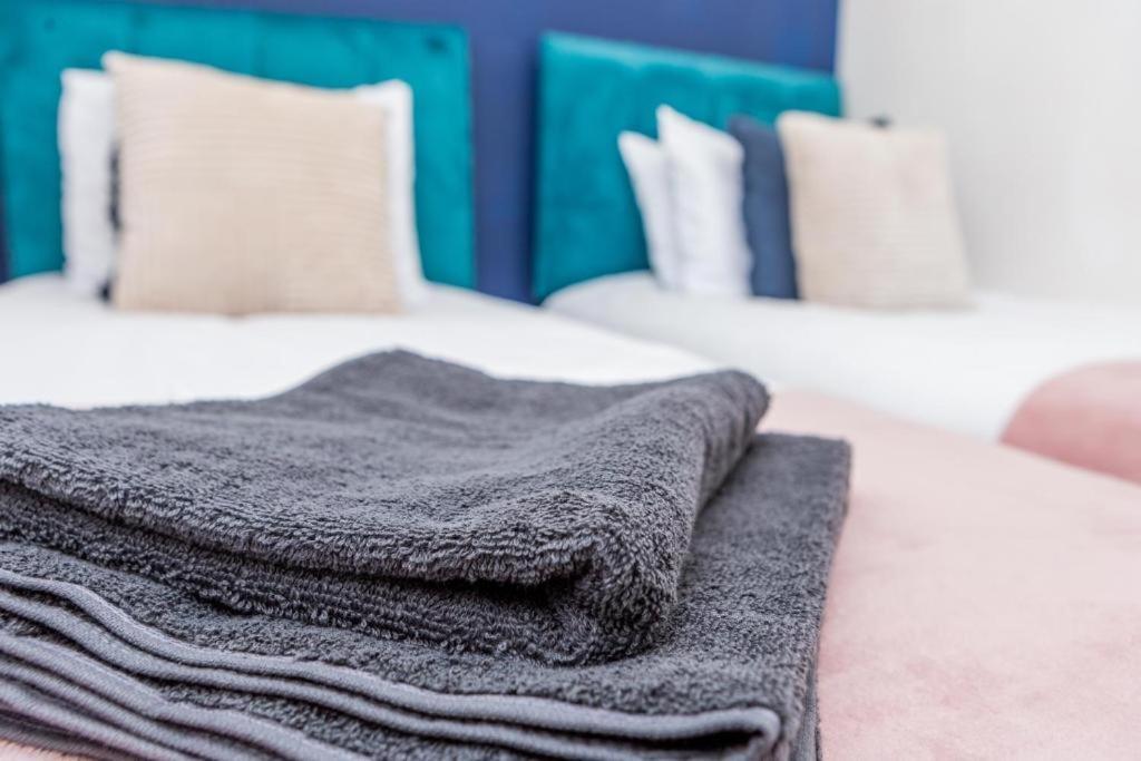 Newcastle'S Most Central Apartment - Sleeps 10 Εξωτερικό φωτογραφία
