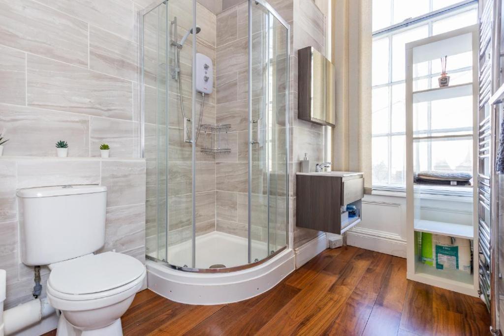 Newcastle'S Most Central Apartment - Sleeps 10 Εξωτερικό φωτογραφία