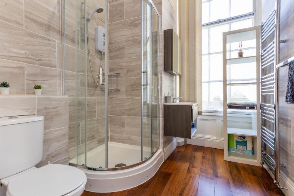 Newcastle'S Most Central Apartment - Sleeps 10 Εξωτερικό φωτογραφία