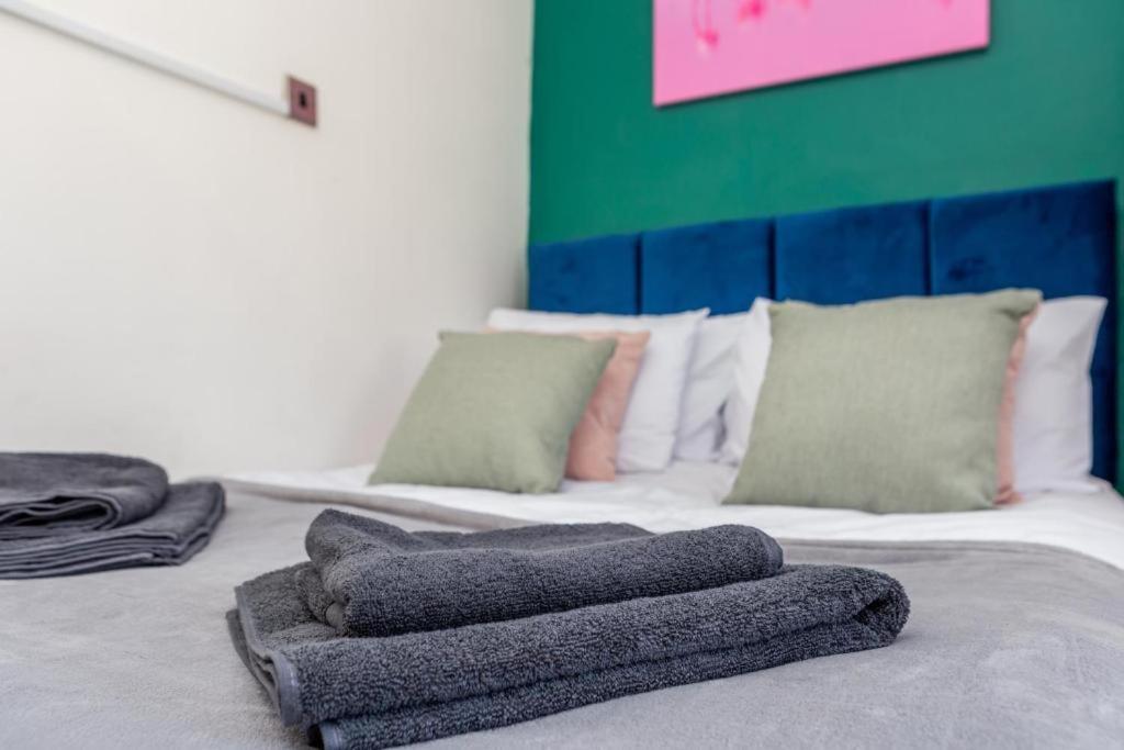 Newcastle'S Most Central Apartment - Sleeps 10 Εξωτερικό φωτογραφία